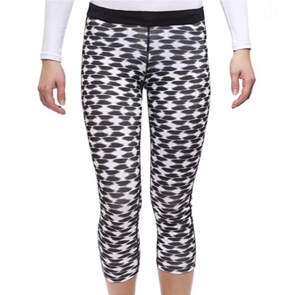 Nike Pants - NIKE Women’s Relay Printed Crop Legging Black White Extra Small XS